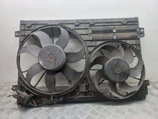 вентилятор радиатора Volkswagen Passat B6 2008, 2.0 л., дизель, 1K0121207BC