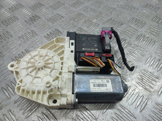 моторчик стеклоподъемника передний правый Volkswagen Passat B6 2006, 1.9 л., TDi PD, BLS, дизель, 1K0959702P