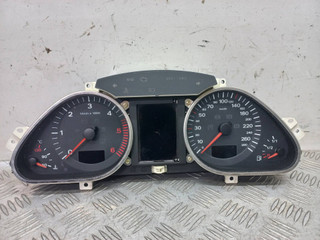 щиток приборов (приборная панель) Audi A6 4F/C6 2004, 3.0 л., BMK, дизель, 4F0920900S