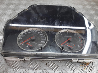 щиток приборов (приборная панель) Volvo V50 1 поколение [рестайлинг] (2007 - 2012), 30710071