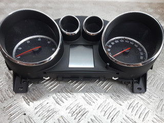щиток приборов (приборная панель) Opel Astra J 2010, 1.7 л., A 17 DTR, дизель, 13355664