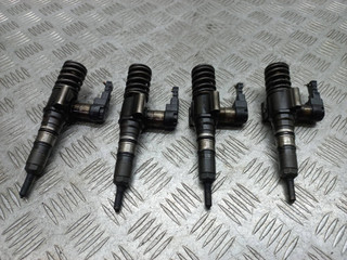 форсунка Volkswagen Passat B6 2008, 2.0 л., дизель, 03G130073T