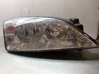 фара правая Ford Mondeo 3 поколение [рестайлинг] 2004, 2.0 л., D5BA, дизель