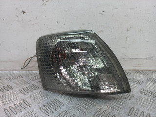 поворотник правый Volkswagen Passat B5 1999