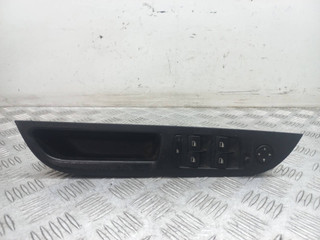блок управления стеклоподъемниками BMW 5 серия E60/E61 2007, 9122110