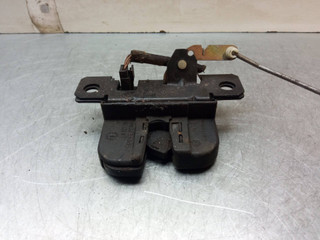 замок багажника Volkswagen Golf 4 поколение (1997 - 2006), 1J9827505