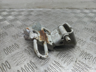 петля двери Volkswagen Passat B5 1998, 4B0831412A