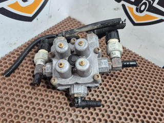 Клапан защитный 4-х контурный MAN TGX 1 поколение 2012, 81521516098, 9347144000