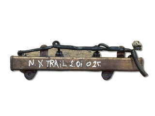 форсунка Nissan X-Trail T30 2002, 2.0 л., бензин, 0001626, FBJC100
