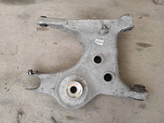 рычаг задний Land Rover Range Rover 4 поколение L405 2015, 4.4 л., дизель, АКПП, полный привод, правый руль, W781835SJ49, T4A46809, LR161093, CPLA5B531AG, CPLA5B531BA, HPLA5B531AB, JPLA5B531AA, JPLA5B531AB, JPLA5B531AC, JPLA5B531AD, LR072653, LR081548, LR098768, LR139497, LR161617, LR181153, 603123484, JPLA5B531CA, LR045836