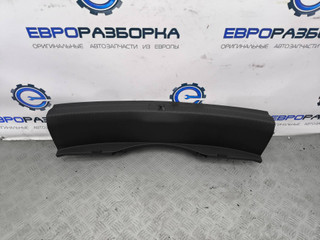 накладка внутренняя на заднюю панель кузова