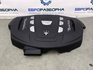 декоративная крышка двигателя
