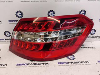 фонарь задний правый Mercedes-Benz E-Класс W212/S212/C207/A207 2012, 2.1 л., OM 651.924, дизель, АКПП, седан, задний привод, правый руль, A2129060658