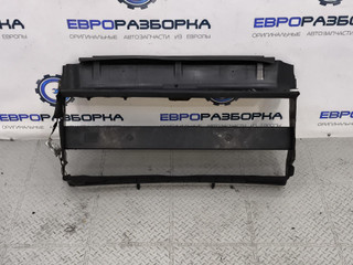 воздуховод (дефлектор) радиатора Land Rover Range Rover Sport 1 поколение [рестайлинг] L320 2013, 3.0 л., 306DT, дизель, АКПП, полный привод, правый руль, AH22019A01AC, LR055300, AH22019A01AD, LR024162