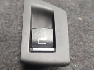 кнопка стеклоподъемника двери BMW 5 серия G30/G31 2018, 2.0 л., дизель, седан, 9241949