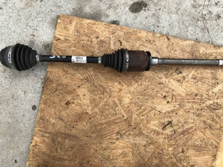полуось передняя правая (приводной вал, ШРУС) BMW X3 F25 2012, 3.0 л., N52 B30 A, бензин, АКПП, внедорожник 5 дв.