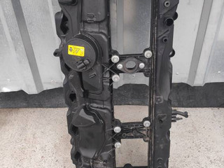 клапанная крышка BMW 5 серия F07/F10/F11 2012, 3.0 л., бензин, АКПП, хетчбэк 5 дв., 11127570292