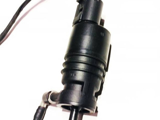 насос (моторчик) омывателя стекла BMW 7 серия F01/F02 2009, 3.0 л., дизель, АКПП, седан, правый руль