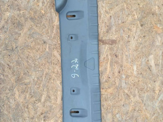 накладка внутренняя на заднюю панель кузова BMW 7 серия F01/F02 2010, 3.0 л., N57 D30 A, дизель, седан, 9113340