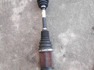 полуось передняя левая (приводной вал, ШРУС) BMW 5 серия F07/F10/F11 2011, 3.0 л., бензин, АКПП, седан, 7593043