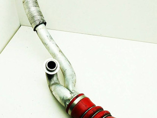 патрубок интеркулера BMW 7 серия F01/F02 2012, 3.0 л., N54 B30 A, бензин, АКПП, седан, 13717582313