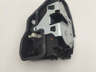 замок двери передней правой BMW 3 серия F30/F31/F34 [рестайлинг] F31 2015, 2.0 л., N47 D20 C, дизель, АКПП, белый, универсал, задний привод, правый руль, 7202150