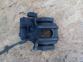 суппорт задний правый BMW 5 серия F07/F10/F11 2012, 2.0 л., N47 D20 C, дизель, АКПП, седан, 32349660