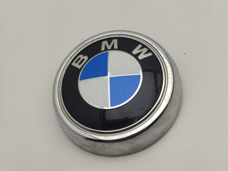 эмблема BMW X3 F25 2013, 2.0 л., N20 B20 A, бензин, АКПП, внедорожник 5 дв., 7218565