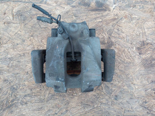 суппорт передний левый BMW X3 F25 2013, 2.0 л., N20 B20 A, бензин, АКПП, внедорожник 5 дв.
