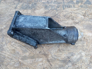 кронштейн полуоси BMW X5 E70 2007, 3.0 л., дизель, АКПП, внедорожник 5 дв., 7552540