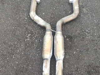 труба приемная глушителя BMW 5 серия F07/F10/F11 2010, 4.4 л., i, N63 B44 A, бензин, АКПП, белый, хетчбэк 5 дв., задний привод