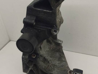 кронштейн компрессора кондиционера BMW 7 серия F01/F02 2008, 3.0 л., дизель, АКПП, седан, правый руль, 11167802639