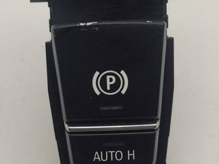 кнопка ручного тормоза (ручника) BMW 5 серия F07/F10/F11 2012, 3.0 л., D, дизель, АКПП, ceрый, хетчбэк 5 дв., задний привод, правый руль, 9159997