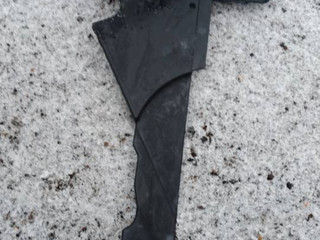 защита днища BMW 5 серия F07/F10/F11 2011, 4.4 л., i, N63 B44 B, бензин, АКПП, 475, хетчбэк 5 дв., задний привод, 51757193490