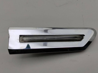 повторитель поворота на крыле правый BMW 7 серия F01/F02 2011, 3.0 л., N54 B30 A, бензин, АКПП, седан, 63137203372
