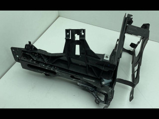 крепление фары правой BMW 5 серия F07/F10/F11 2010, 4.4 л., i, N63 B44 A, бензин, АКПП, белый, хетчбэк 5 дв., задний привод, 7200778