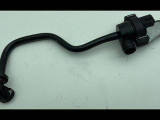 клапан вентиляции топливного бака BMW 5 серия F07/F10/F11 2010, 4.4 л., i, N63 B44 A, бензин, АКПП, белый, хетчбэк 5 дв., задний привод, 7576303