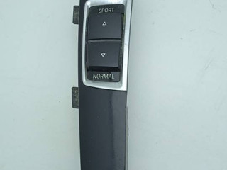 панель управления BMW 5 серия F07/F10/F11 2010, 3.0 л., i, N55 B30 A, бензин, АКПП, белый, хетчбэк 5 дв., задний привод