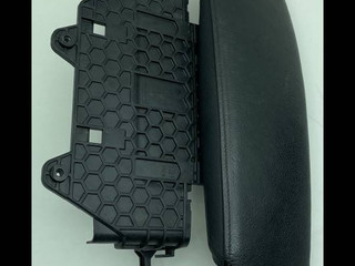 подлокотник BMW X6 E71/E72 2011, 4.0 л., D, дизель, АКПП, белый, внедорожник 5 дв., полный привод, правый руль