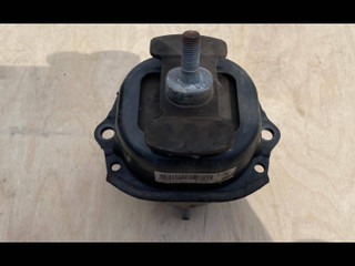 подушка крепления двигателя BMW X6 F16 2016, 4.0 л., D, дизель, АКПП, внедорожник 5 дв., полный привод, правый руль, 6853103