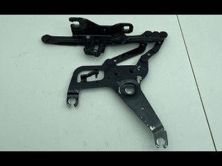 петля капота правая BMW X6 F16 2016, 4.0 л., D, дизель, АКПП, внедорожник 5 дв., полный привод, правый руль, 7294530