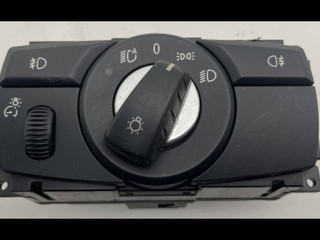 переключатель света BMW 3 серия F30/F31/F34 [рестайлинг] F31 2015, 2.0 л., N47 D20 C, дизель, АКПП, белый, универсал, задний привод, правый руль, 9134726