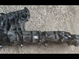коллектор впускной BMW X6 E71/E72 2011, 4.0 л., D, дизель, АКПП, белый, внедорожник 5 дв., полный привод, правый руль, 8507233