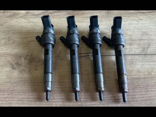 форсунка BMW 3 серия F30/F31/F34 2014, 2.0 л., дизель, хетчбэк 5 дв., 0445110601, 7798446