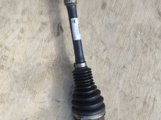 полуось передняя левая (приводной вал, ШРУС) BMW 5 серия F07/F10/F11 2011, 3.0 л., i, N55 B30 A, бензин, АКПП, седан, полный привод, 7593043