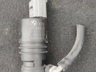 насос (моторчик) омывателя стекла BMW Z4 E89 2013, 2.0 л., i, N20 B20 A, бензин, АКПП, родстер, задний привод, 6934160
