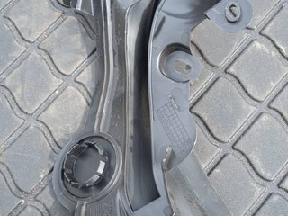 уплотнитель подкапотного пространства BMW 5 серия G30/G31 2019, 2.0 л., D, B47 D20 B, дизель, АКПП, 416, седан, задний привод, правый руль, 7349601