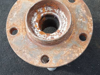 ступица передняя левая BMW 5 серия F07/F10/F11 2011, 3.0 л., i, N55 B30 A, бензин, АКПП, седан, полный привод