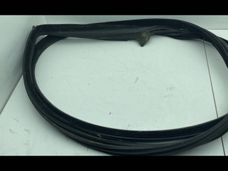 уплотнитель двери BMW 6 серия F06/F12/F13 F12 2011, 4.4 л., бензин, АКПП, купе, полный привод