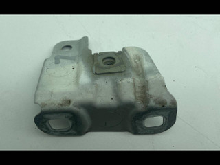 крепление крыла переднего левого BMW 6 серия F06/F12/F13 F12 2011, 4.4 л., бензин, АКПП, купе, полный привод